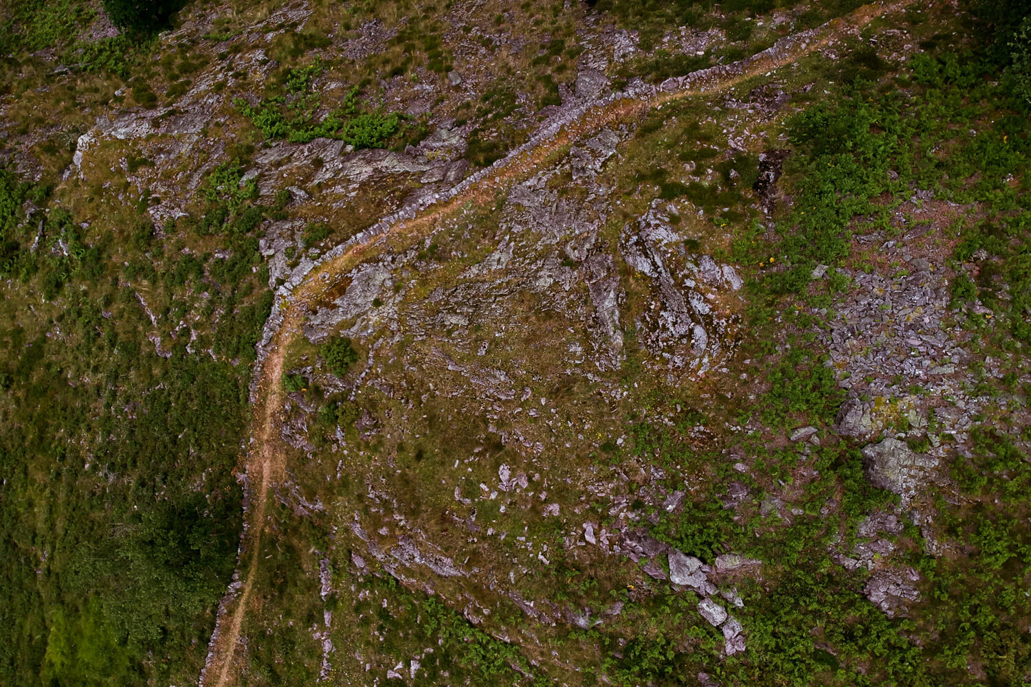 chemin randonnee trail pays basque montagne