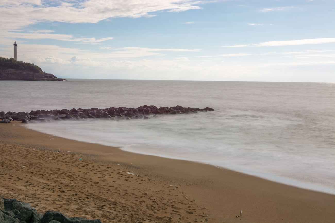 anglet pose longue surfer ocean vague phare pays basque