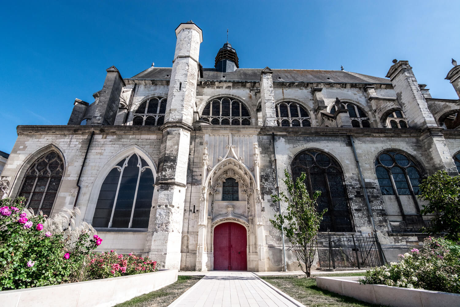 église Sainte-Nicolas édifice religieux quartier befroy Troyes