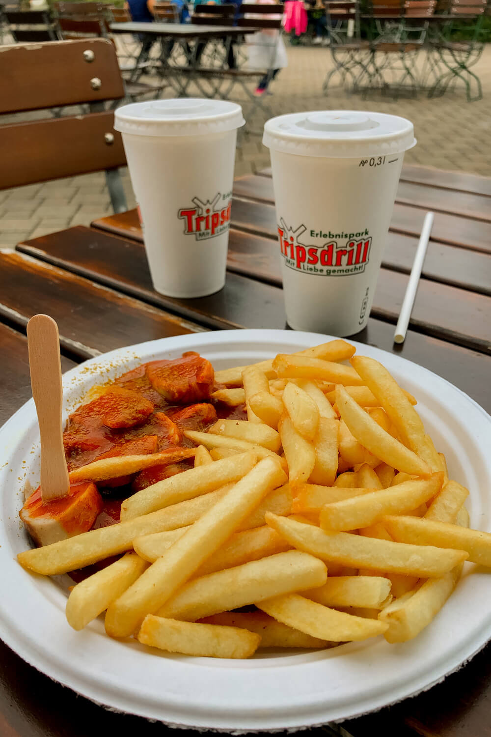currywurst gastronomie allemande saucisse frites tripsdrill
