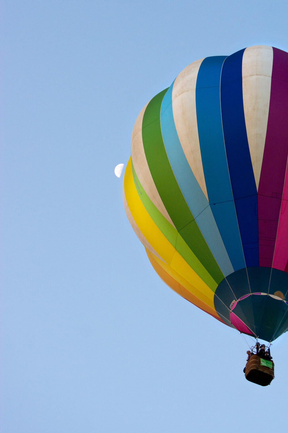 photographie ballons couleurs rassemblement montgolfieres